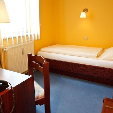 Landhotel Zum Pottkuchen Kalbe  Екстер'єр фото