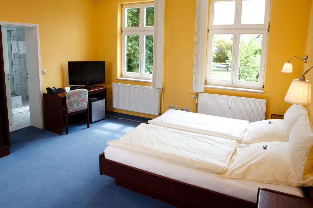 Landhotel Zum Pottkuchen Kalbe  Екстер'єр фото