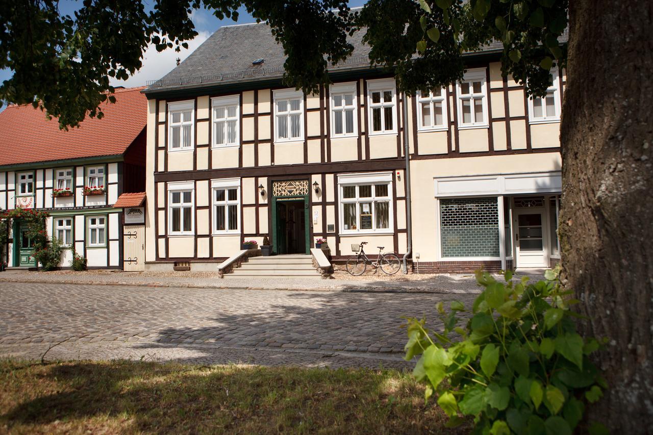 Landhotel Zum Pottkuchen Kalbe  Екстер'єр фото